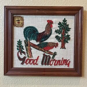 VTG Rooster Liquid Embroidery Woven Linen Pen Art w/Beaded Embellishment